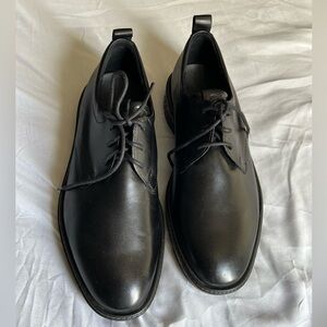 Ecco Black Leather Derby Shoes for Men, brand new never worn